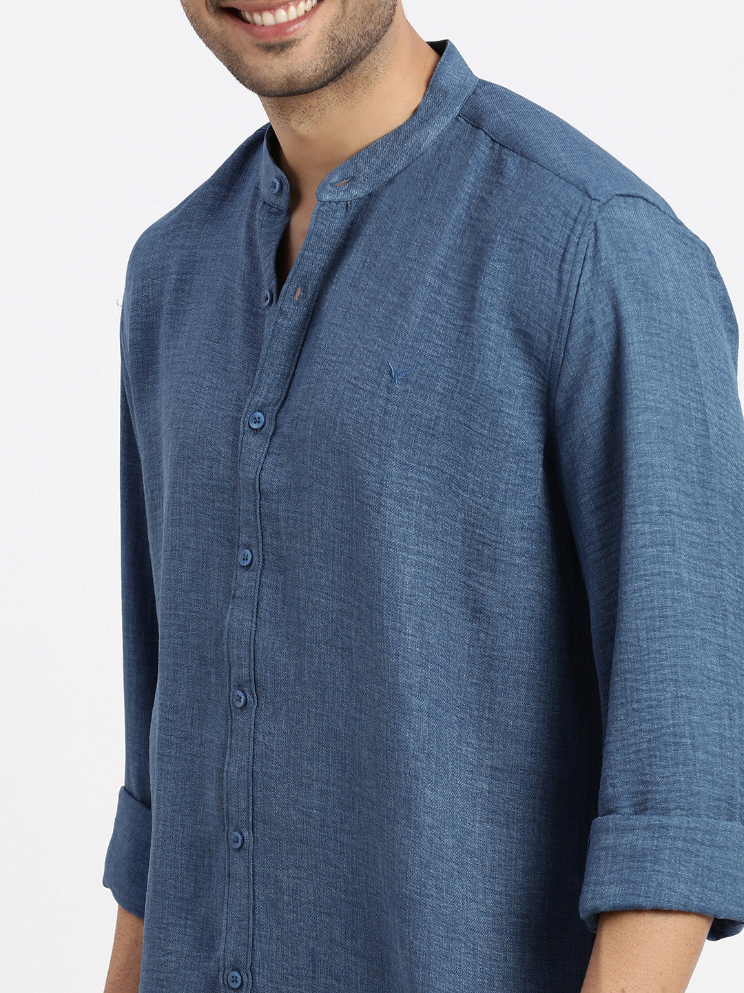 Men Blue Solid Slim Fit Shirt