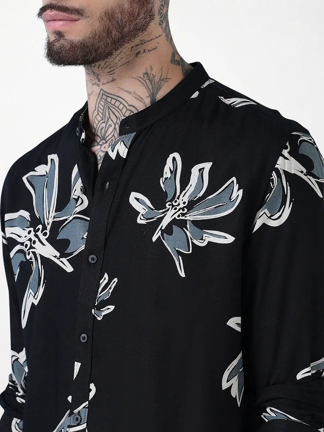 Men's Black Floral Mandarin Collar Slim Fit Long Sleeves Shirt - Uncategorized from SHOWOFFFF