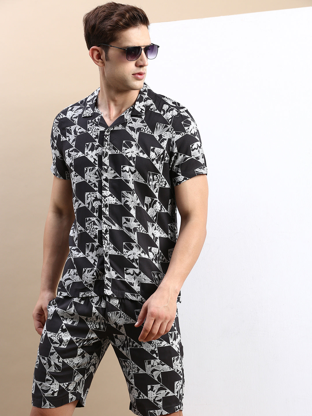 Men Cuban Collar Printed Grey Co-Ords Set