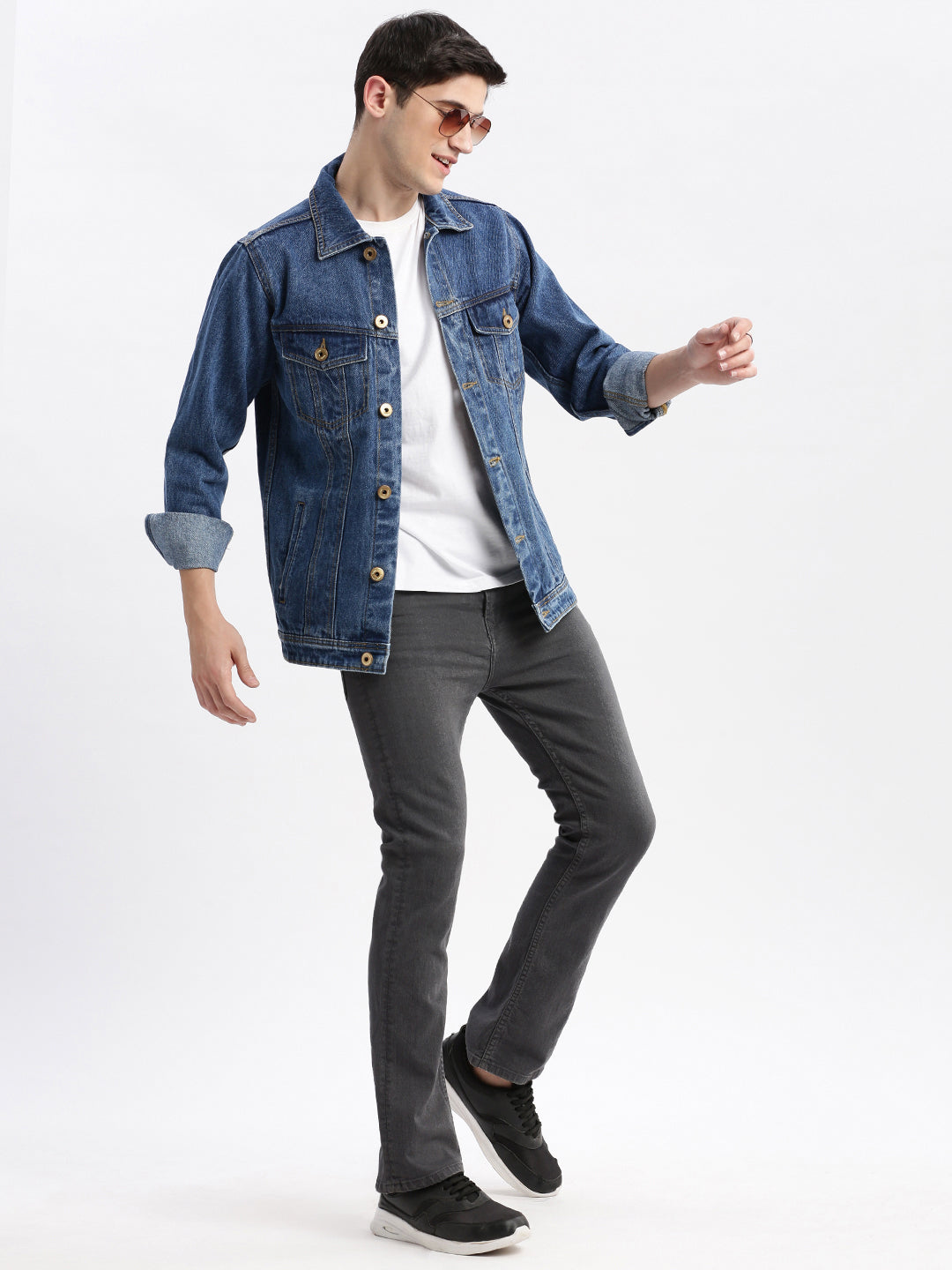 Men Solid Spread Collar Blue Denim Jacket