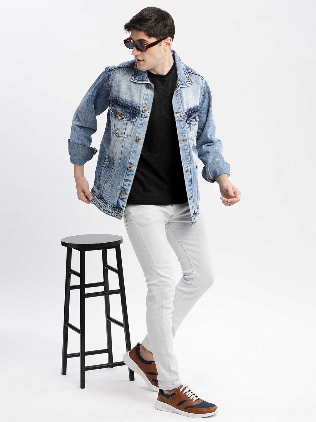 Men Solid Spread Collar Blue Denim Jacket