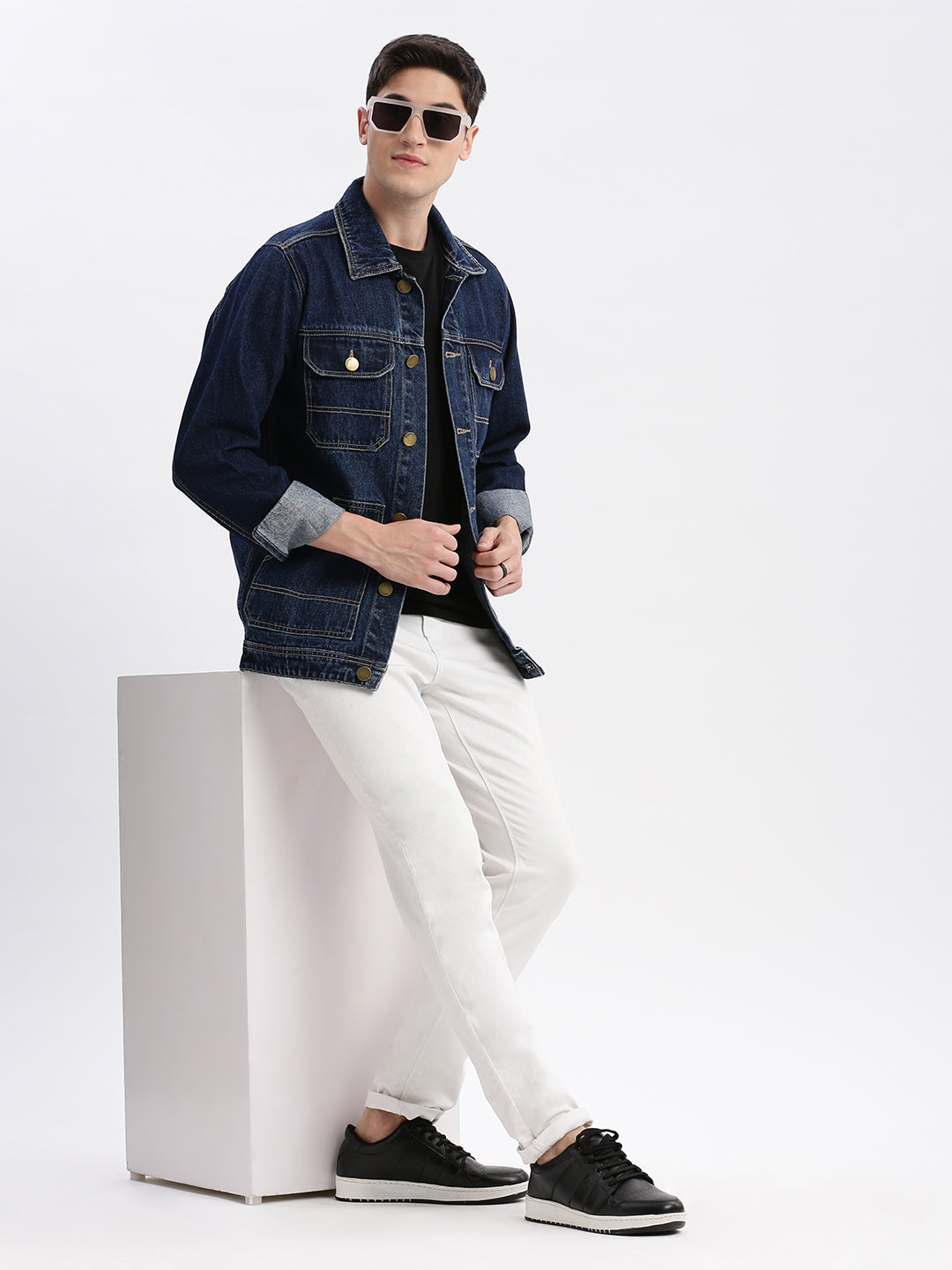 Men Solid Spread Collar Navy Blue Denim Jacket