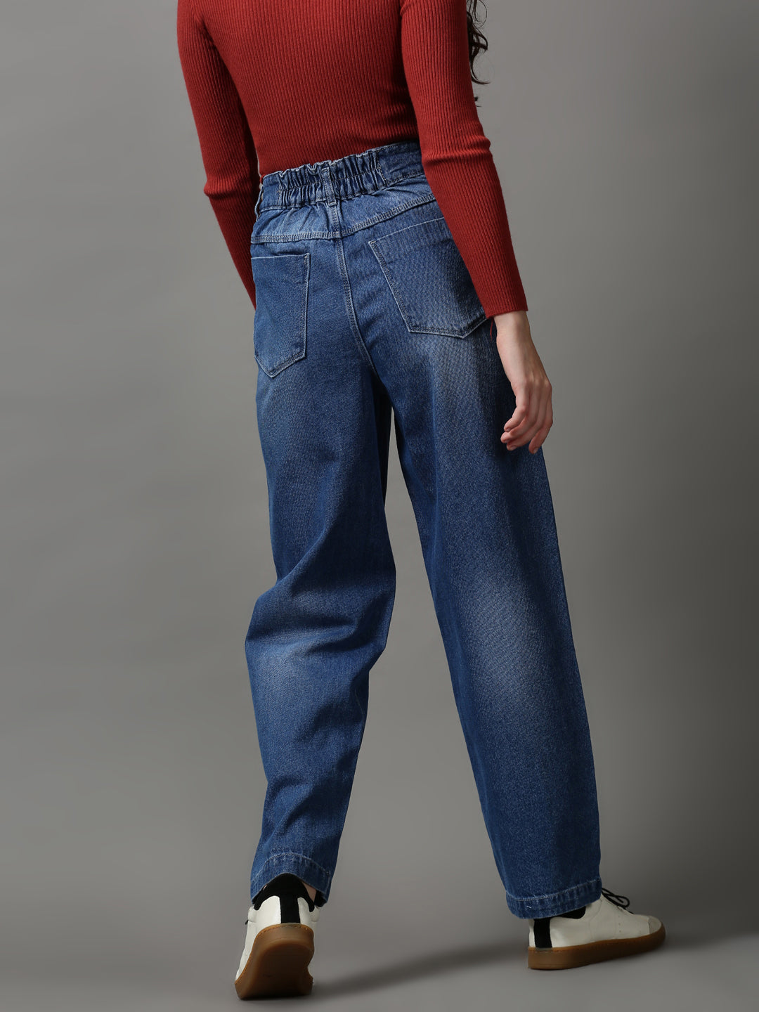 Women Solid Blue Straight Fit Denim Jeans