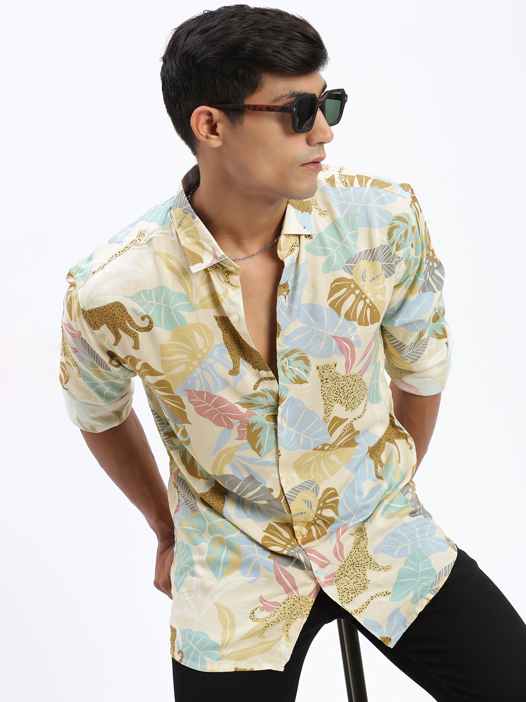 Men Graphic Yellow Slim Fit Shirt