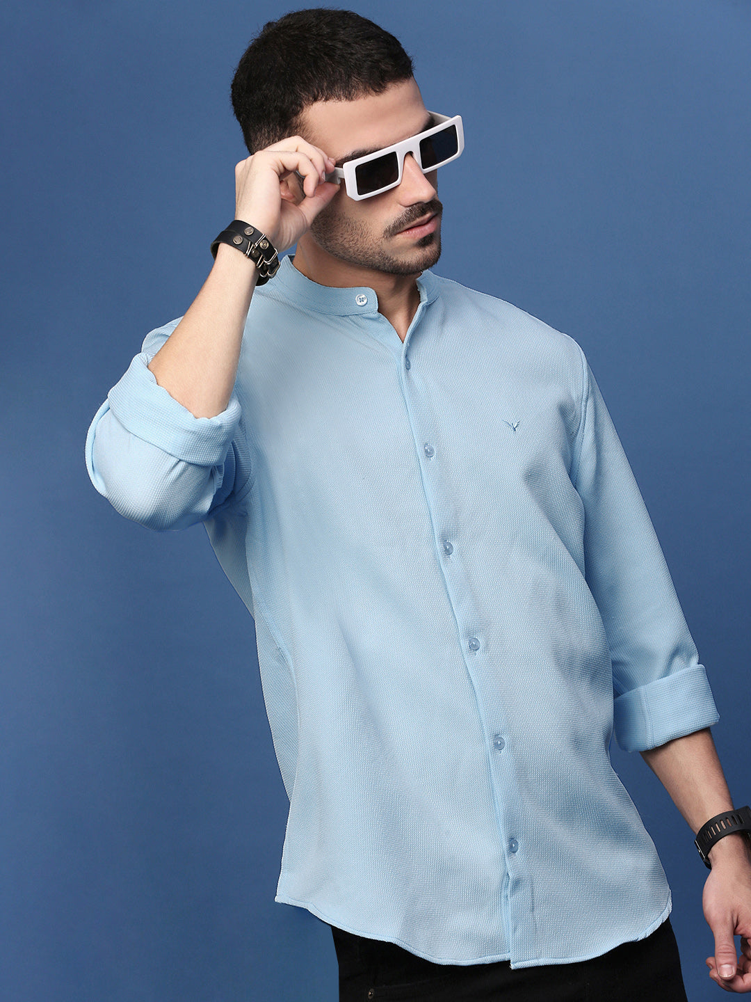 Men Blue Solid Slim Fit Shirt