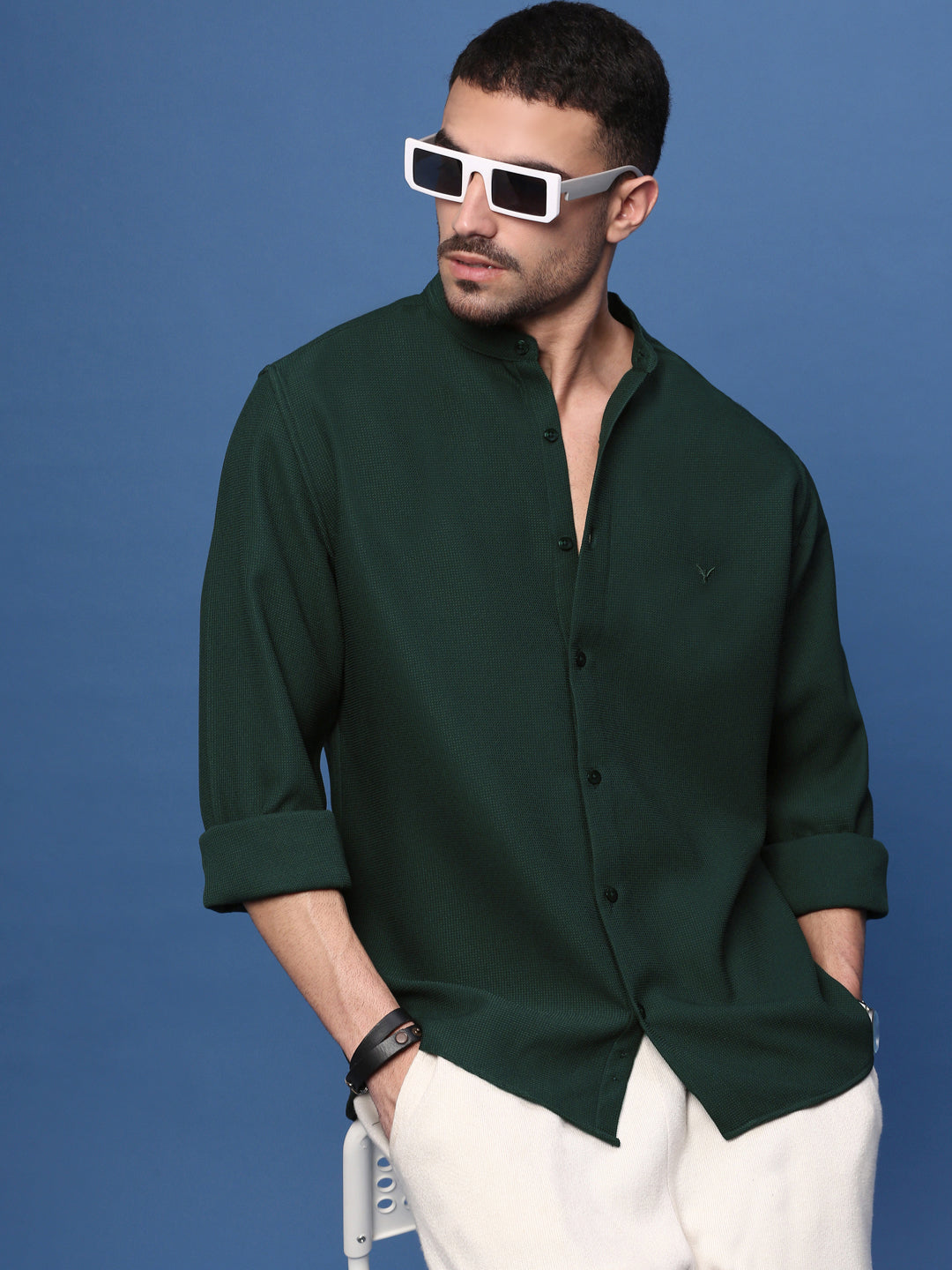 Men Green Solid Slim Fit Shirt