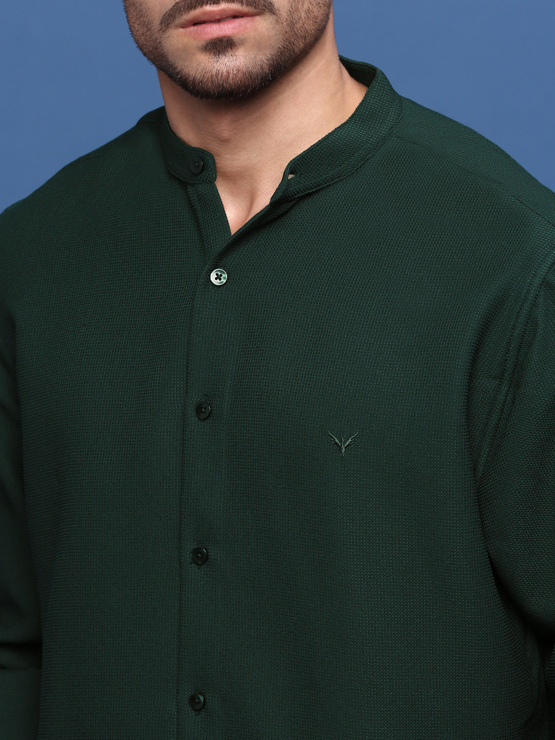 Men Green Solid Slim Fit Shirt