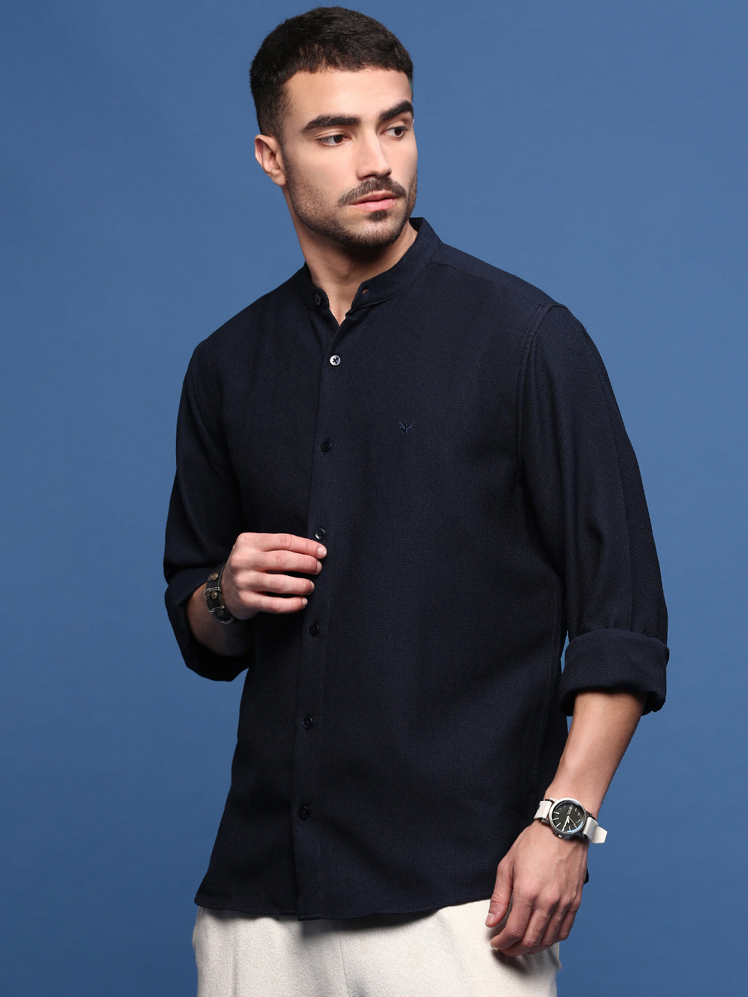 Men Navy Blue Solid Slim Fit Shirt