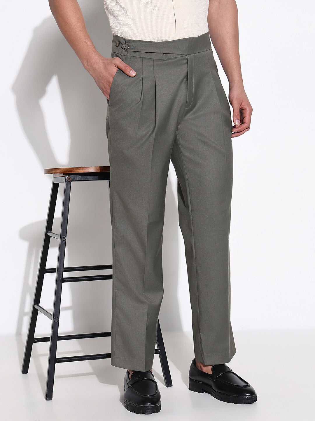 Men Olive Solid Formal Trousers