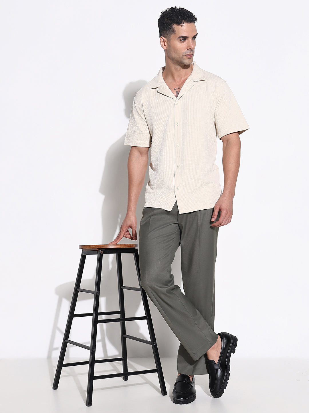 Men Olive Solid Formal Trousers