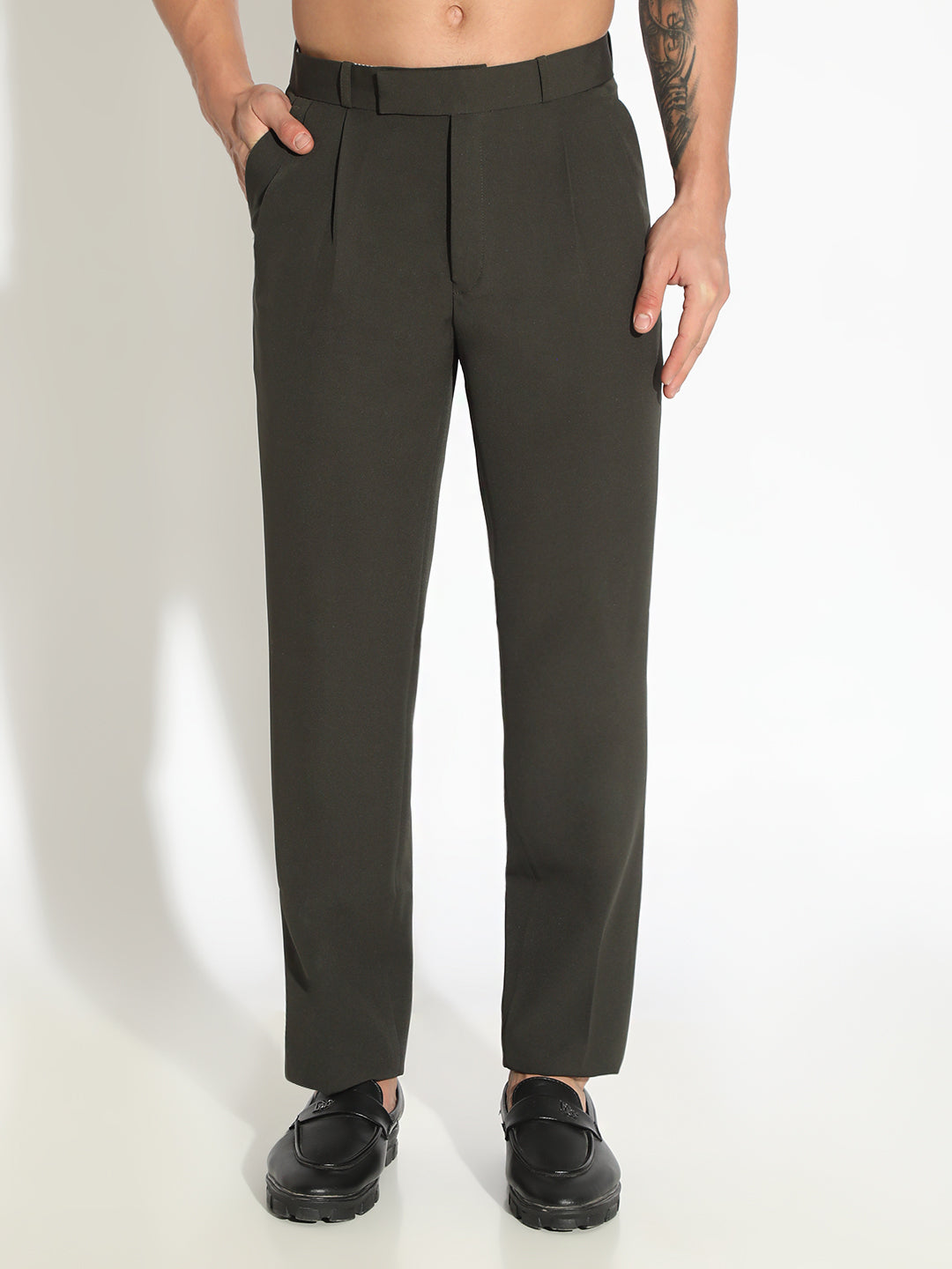 Shop Men's Green Slim Fit Formal Pleated Low Rise Trousers | Showoffff