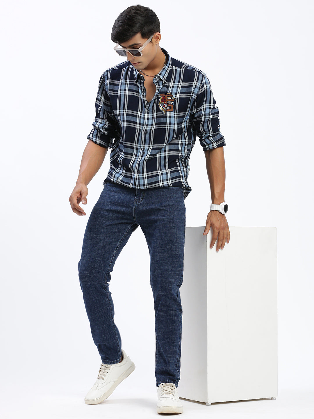 Men Navy Blue Slim Fit Cropped Jeans