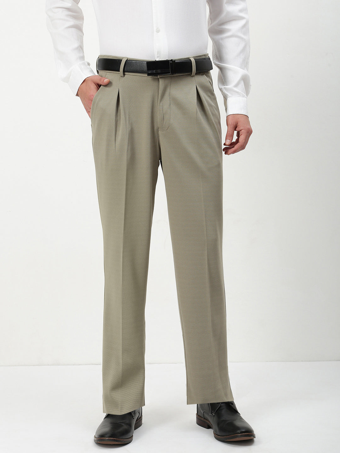 Men Green Solid Formal Trousers