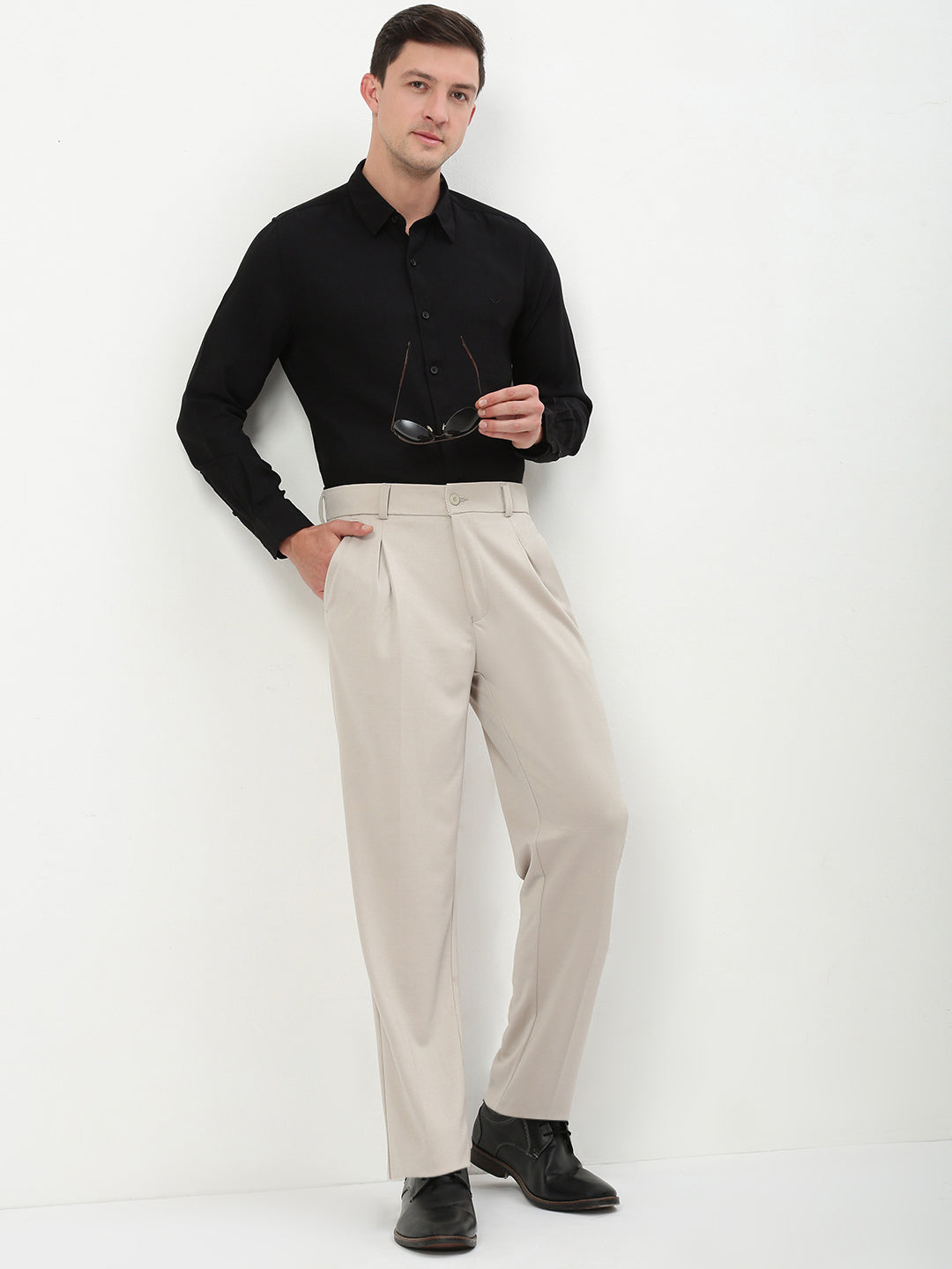 Men Beige Solid Formal Trousers