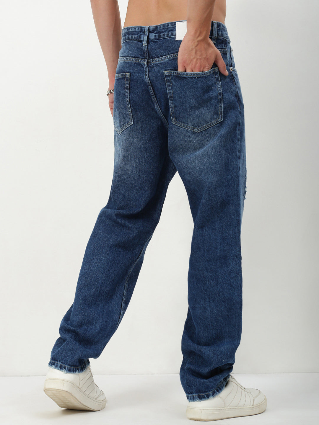 Men Blue Solid Straight Fit Jeans