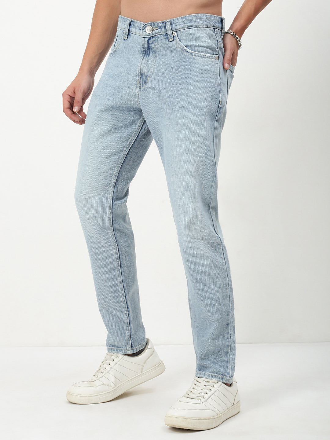 Men Blue Solid Straight Fit Jeans