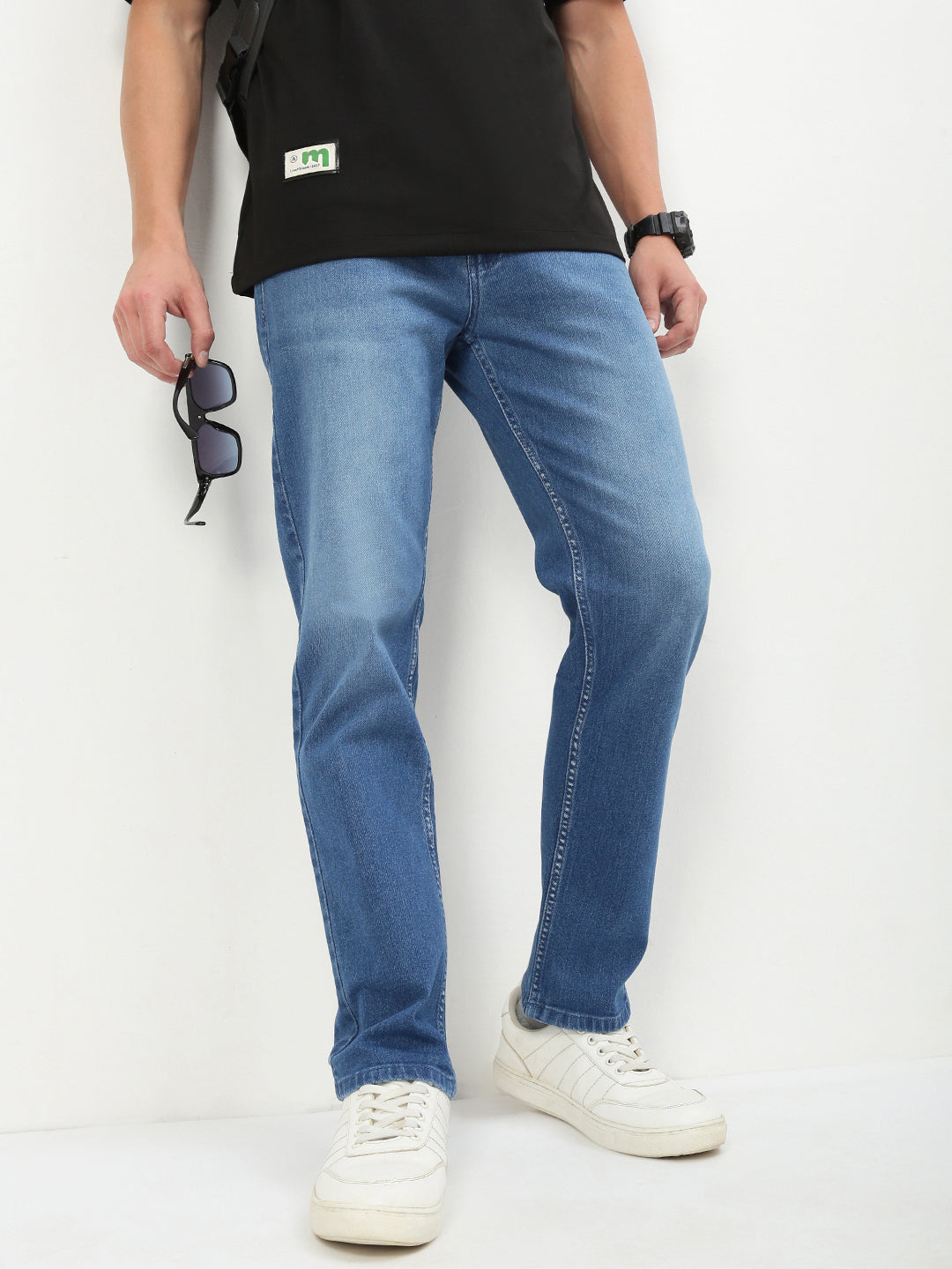 Men Blue Solid Straight Fit Jeans