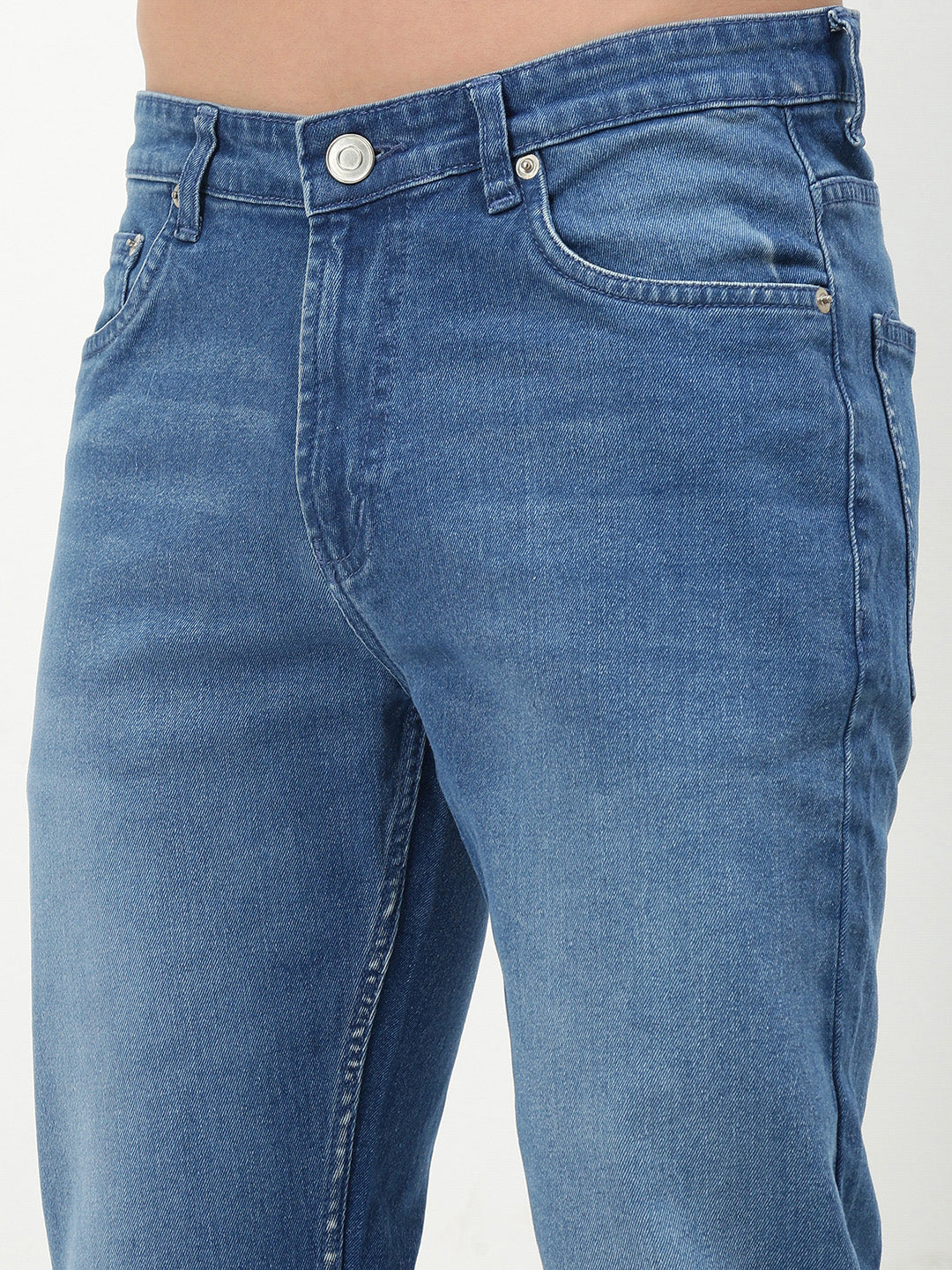 Men Blue Solid Straight Fit Jeans