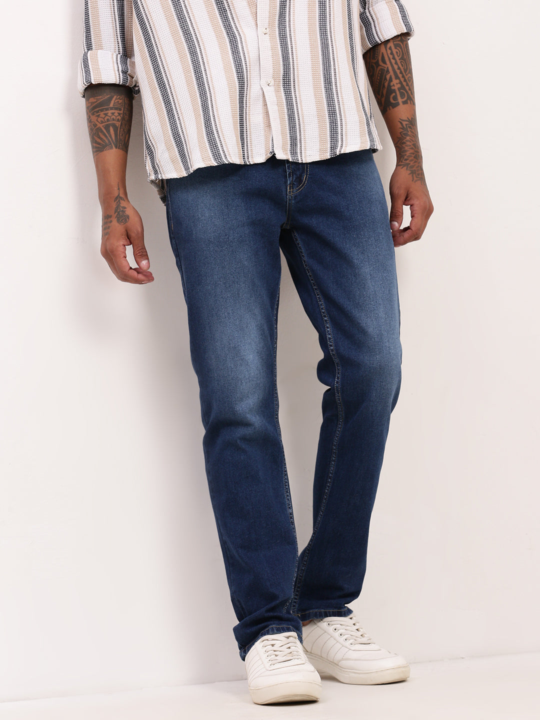 Men Blue Solid Straight Fit Jeans