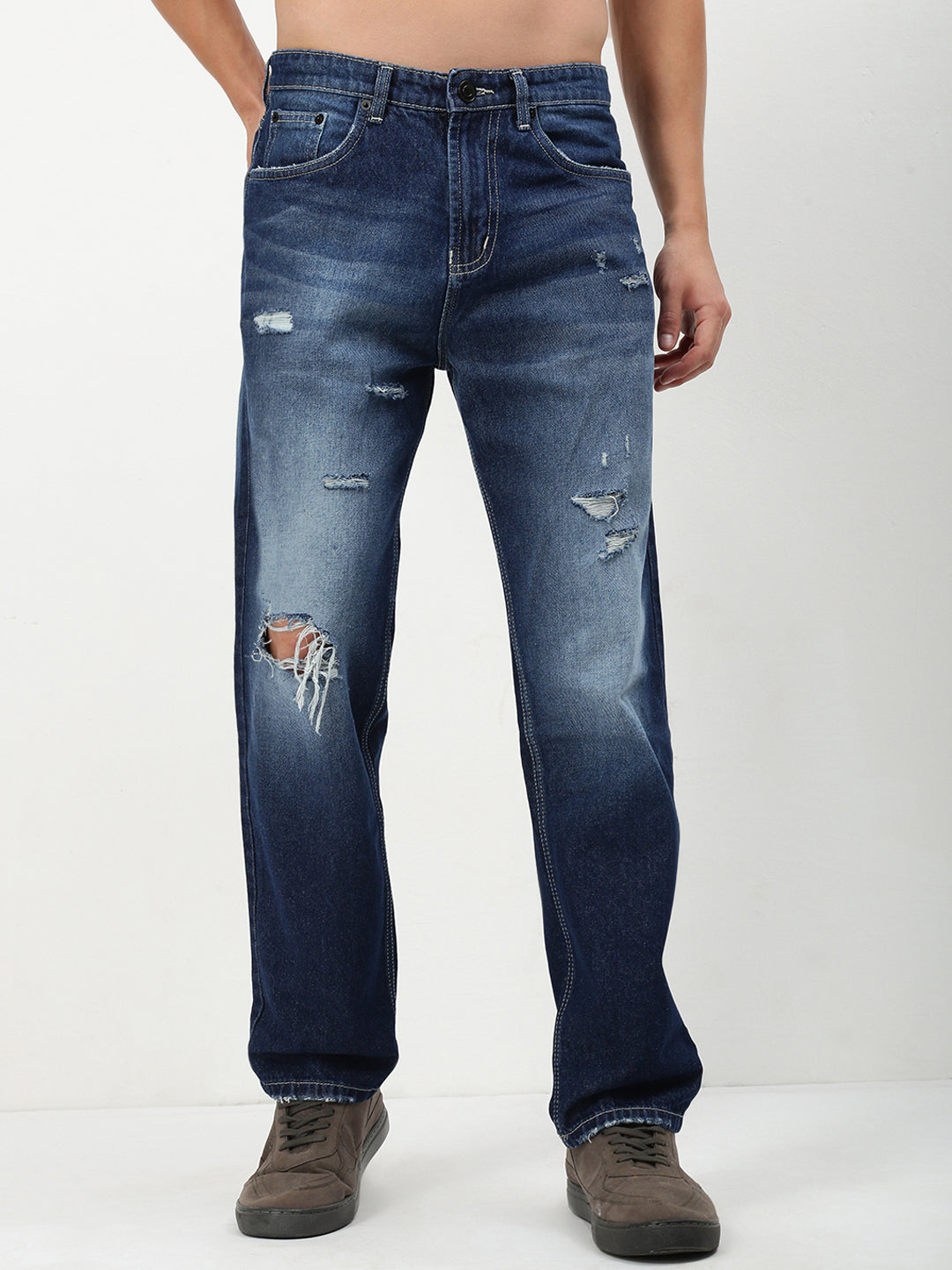 Men Blue Solid Straight Fit Jeans