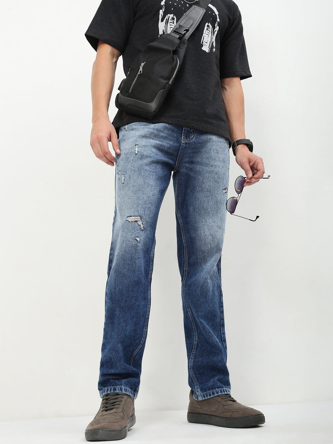 Men Blue Solid Straight Fit Jeans