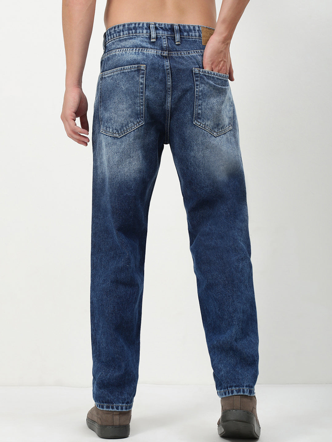 Men Blue Solid Straight Fit Jeans