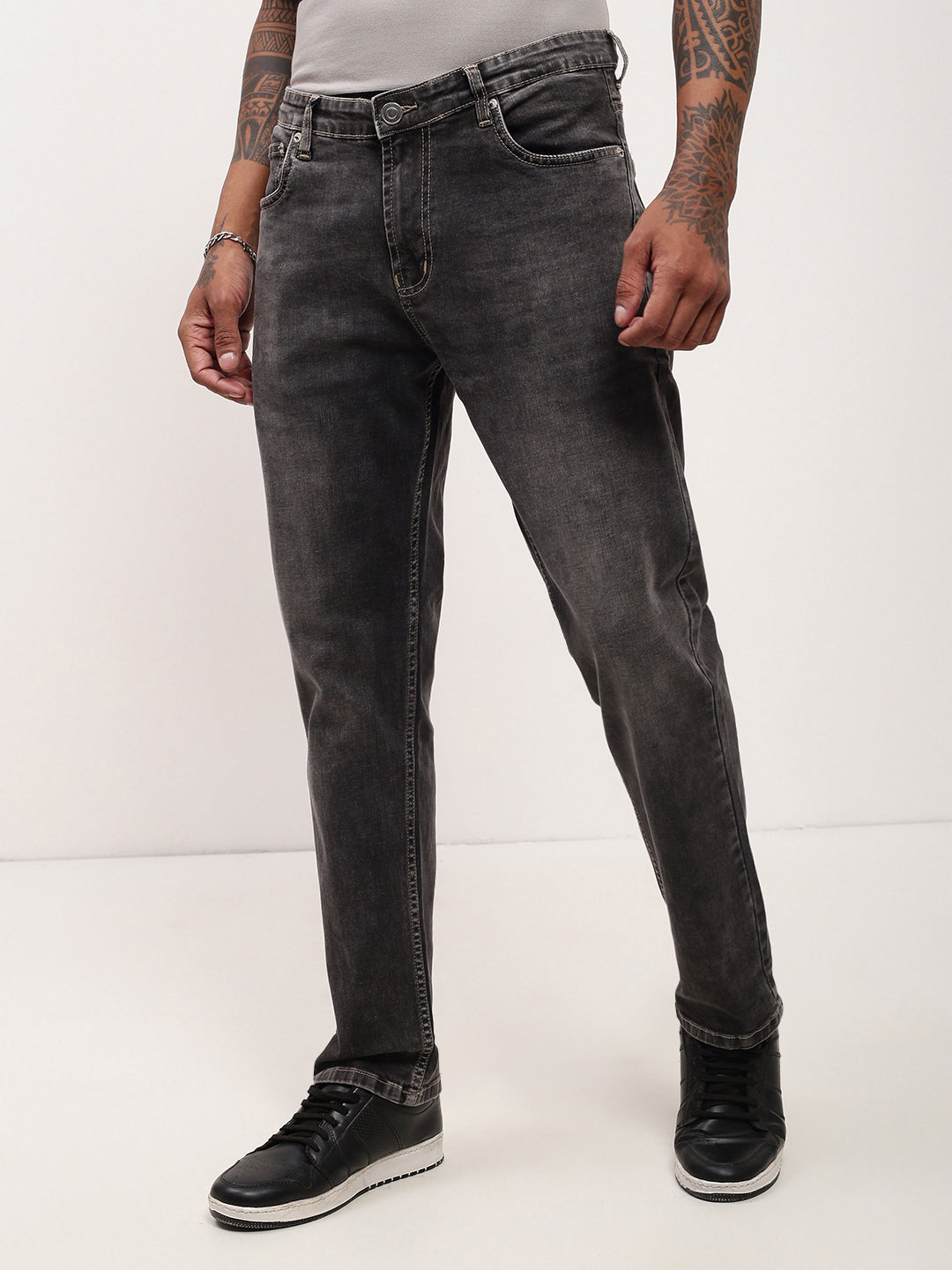 Men Grey Solid Straight Fit Jeans