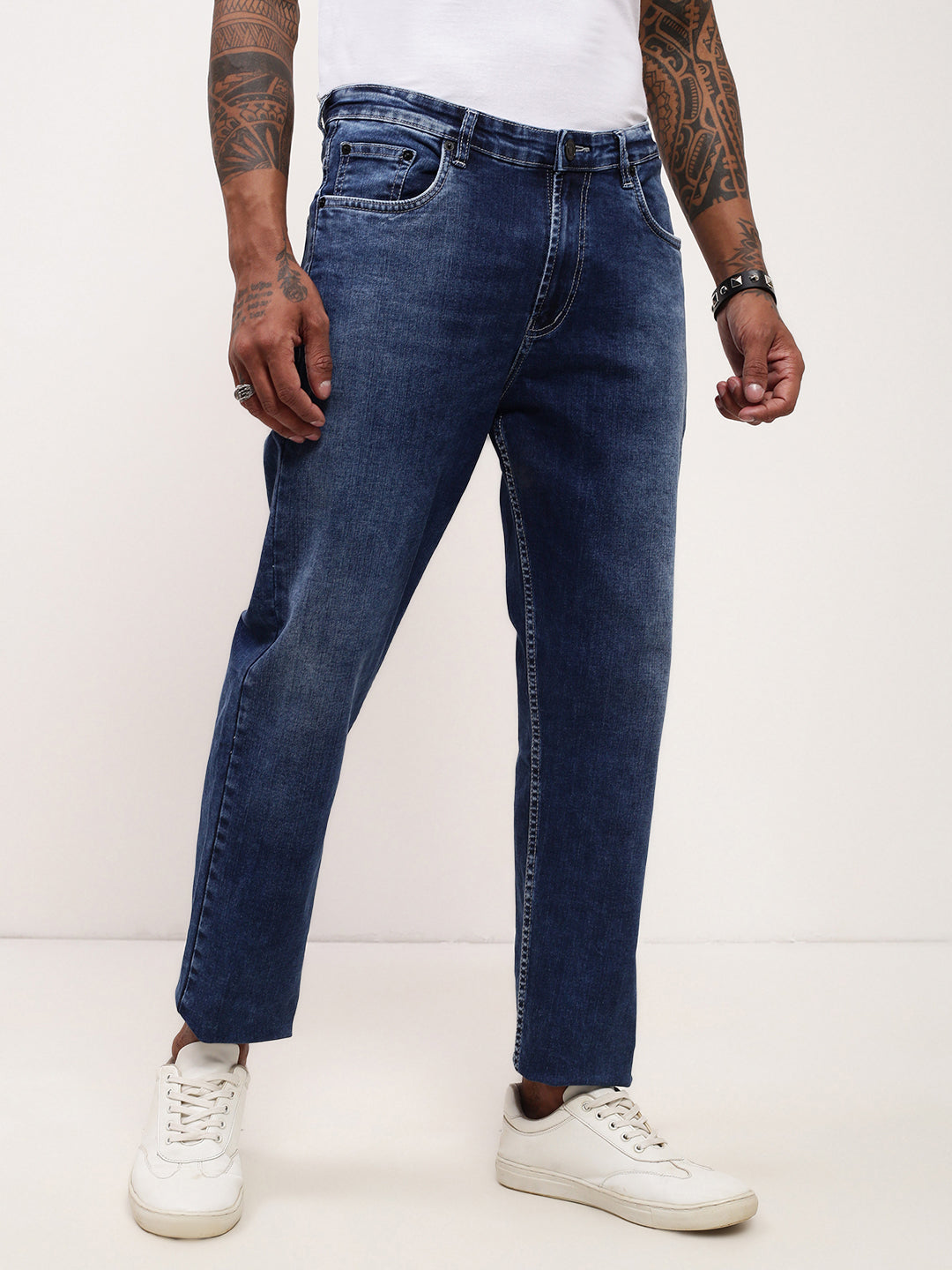 Men Blue Solid Straight Fit Jeans