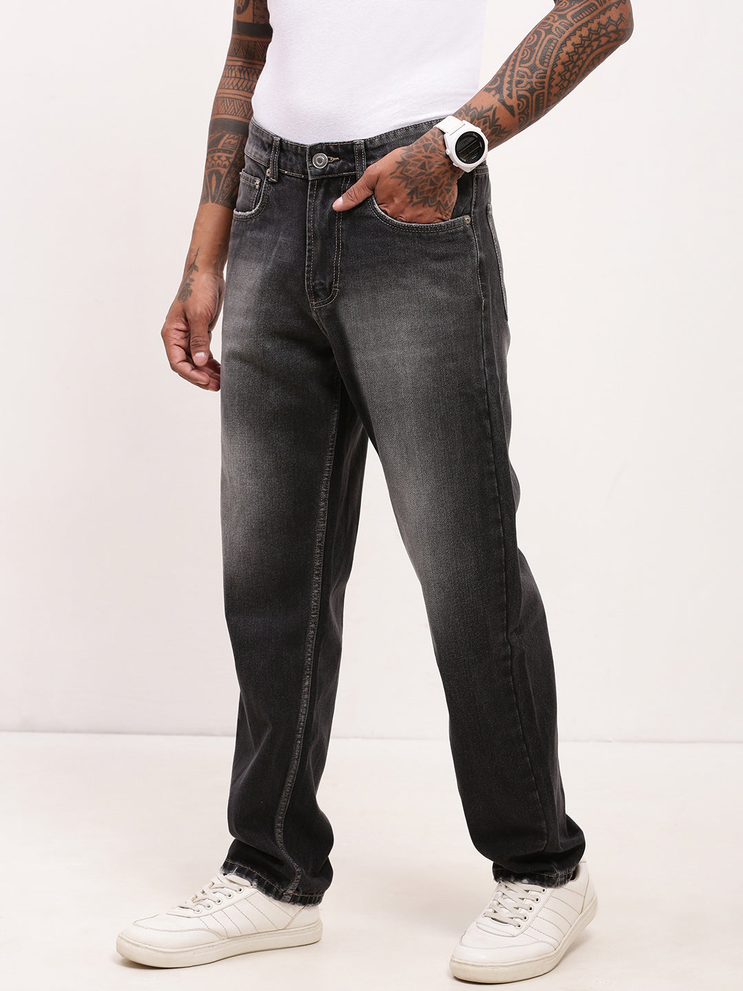 Men Grey Solid Straight Fit Jeans