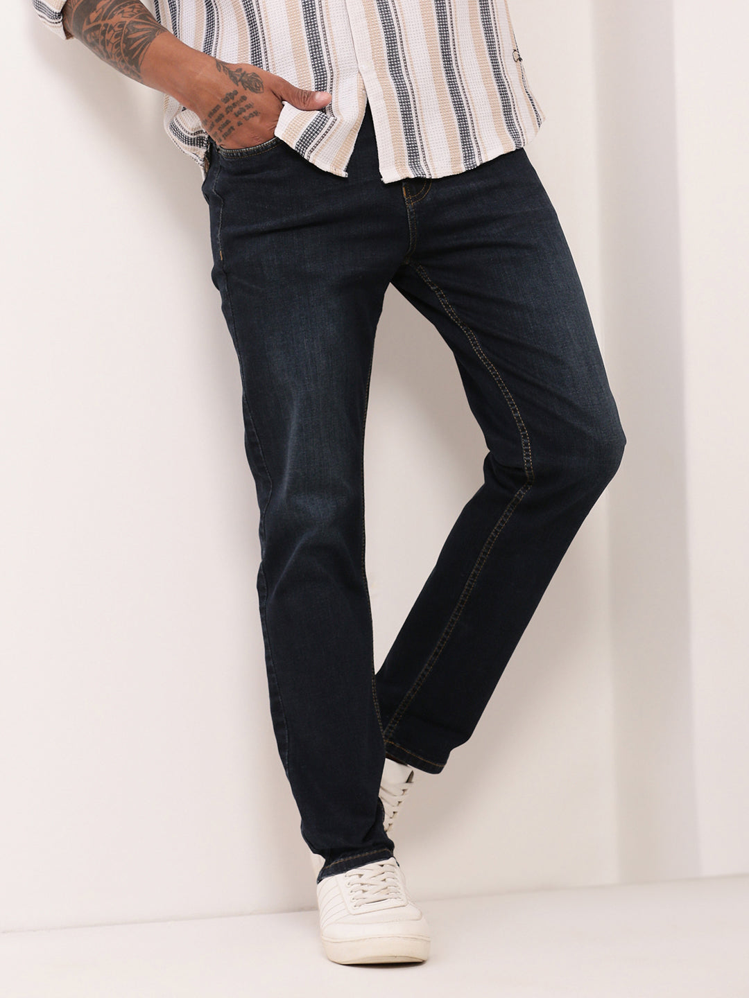 Men Navy Blue Solid Straight Fit Jeans