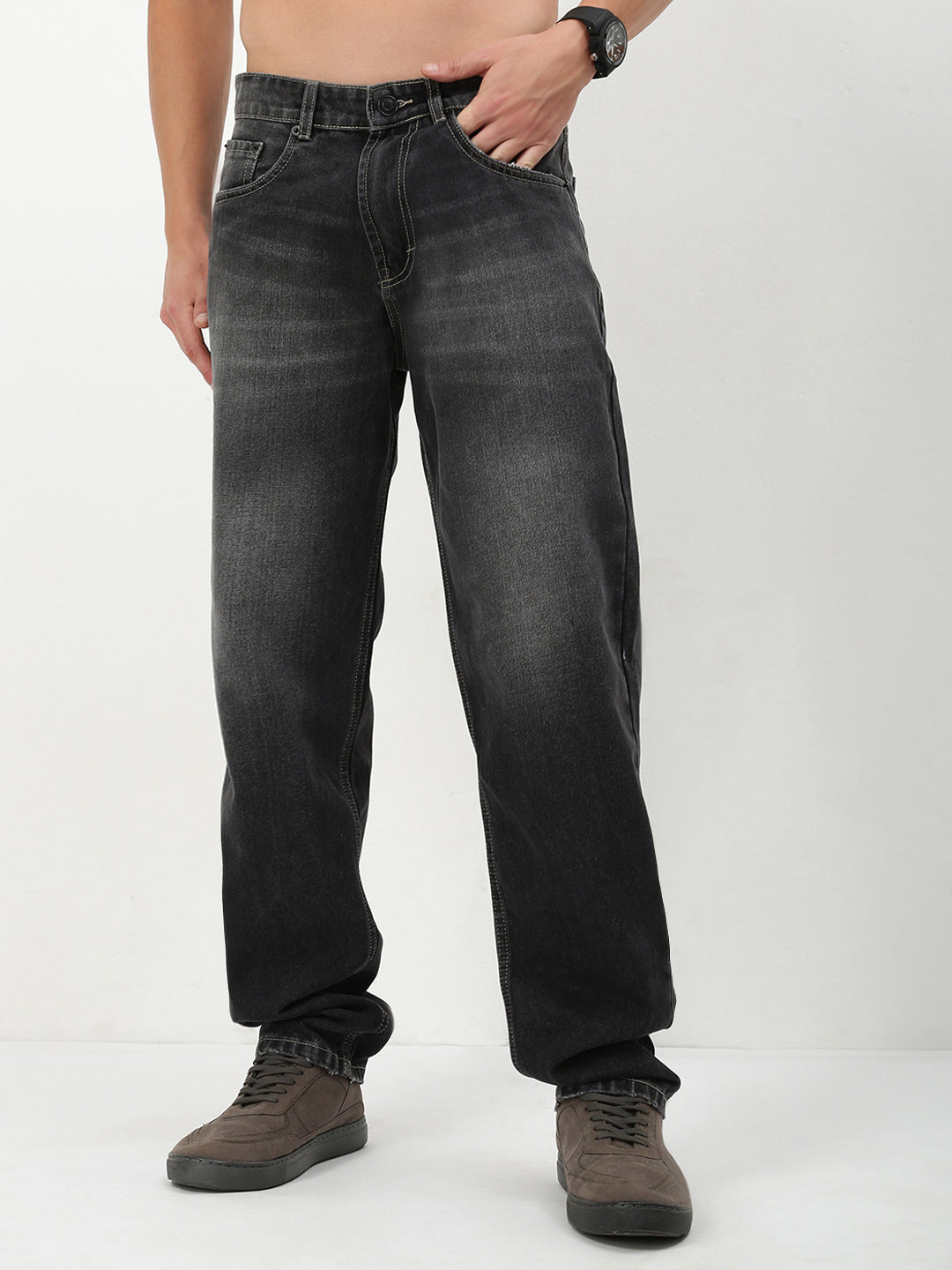 Men Grey Solid Straight Fit Jeans