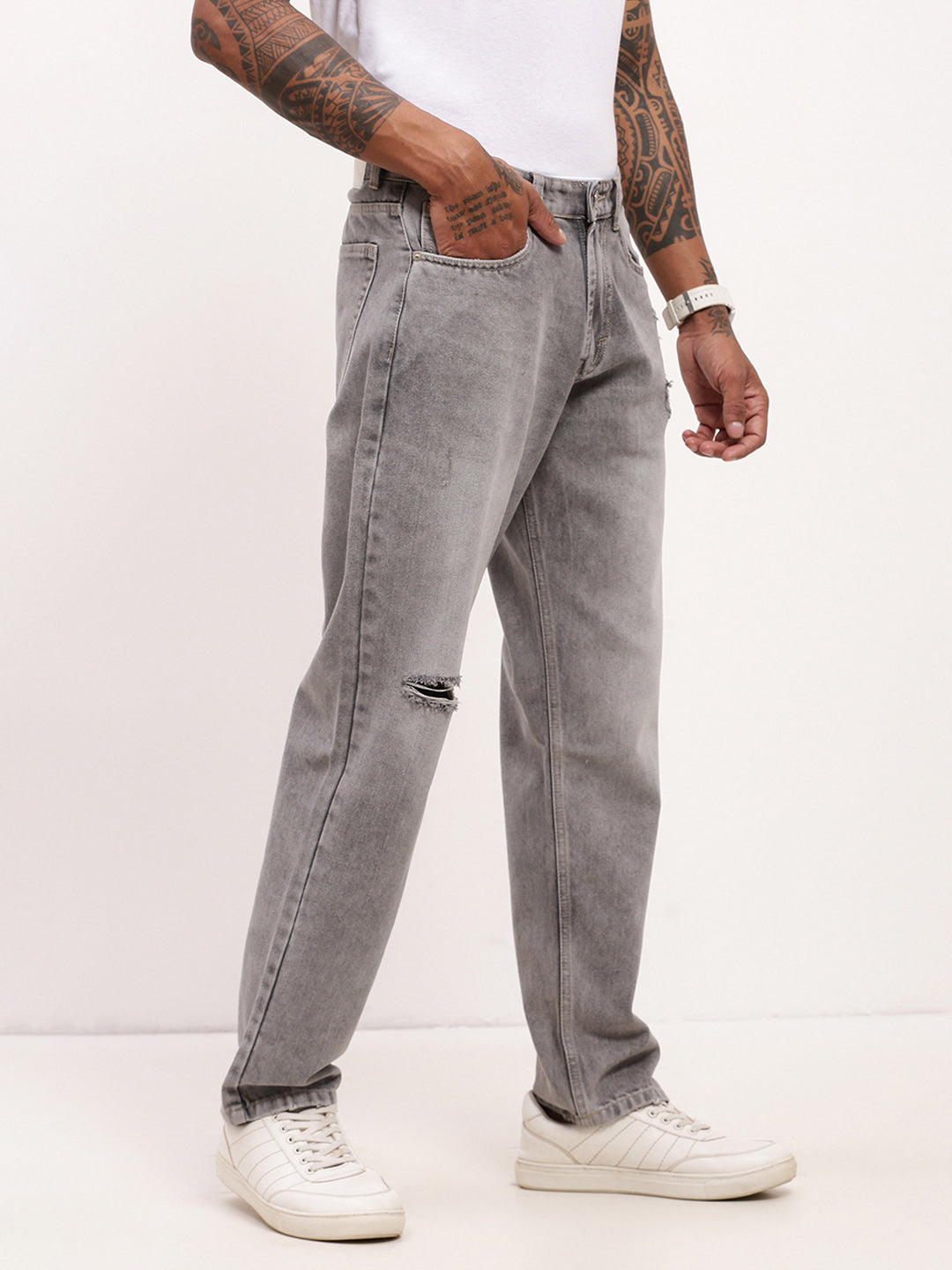 Men Grey Solid Straight Fit Jeans