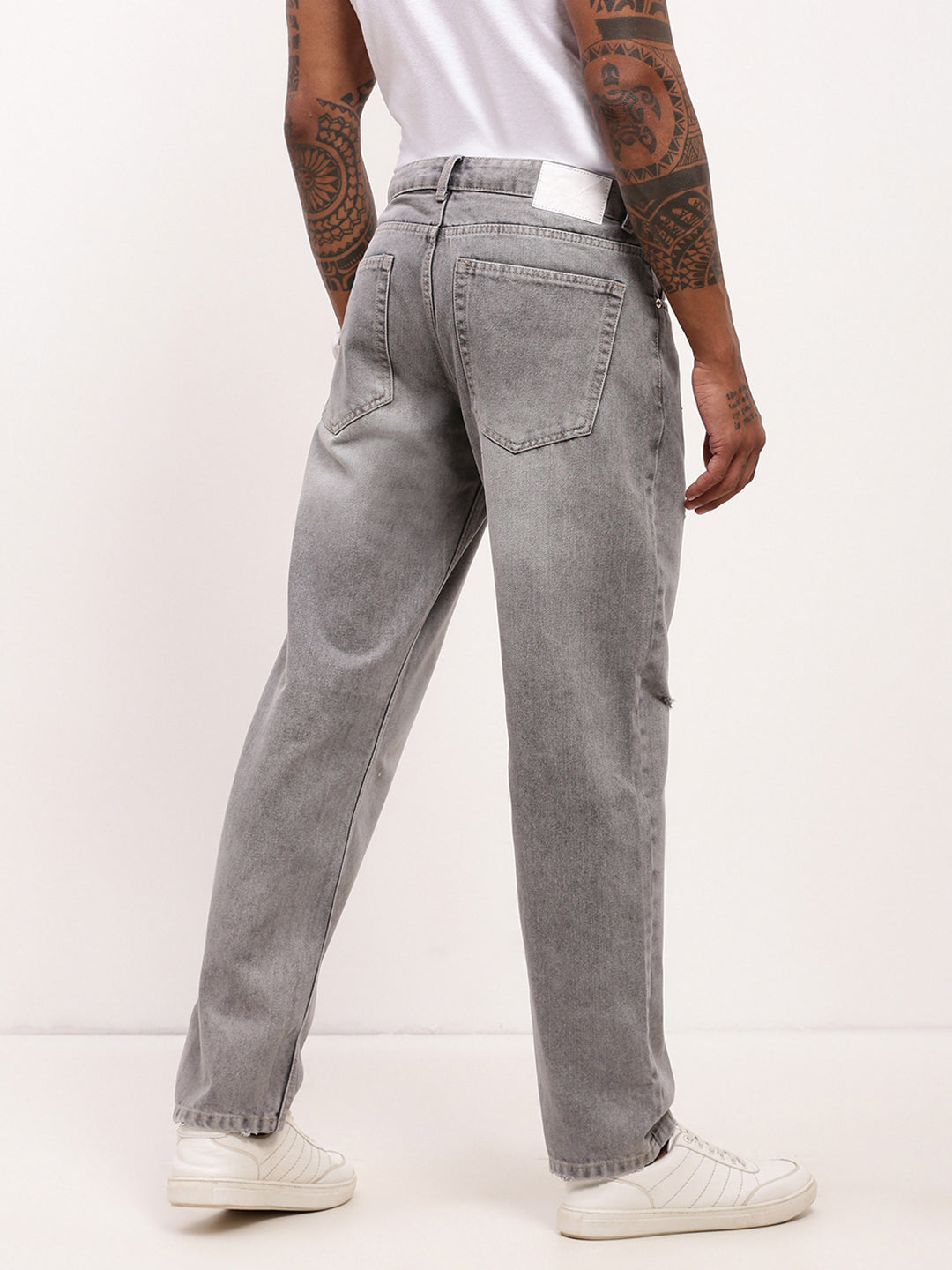 Men Grey Solid Straight Fit Jeans