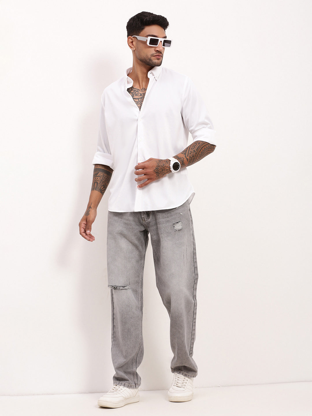 Men Grey Solid Straight Fit Jeans