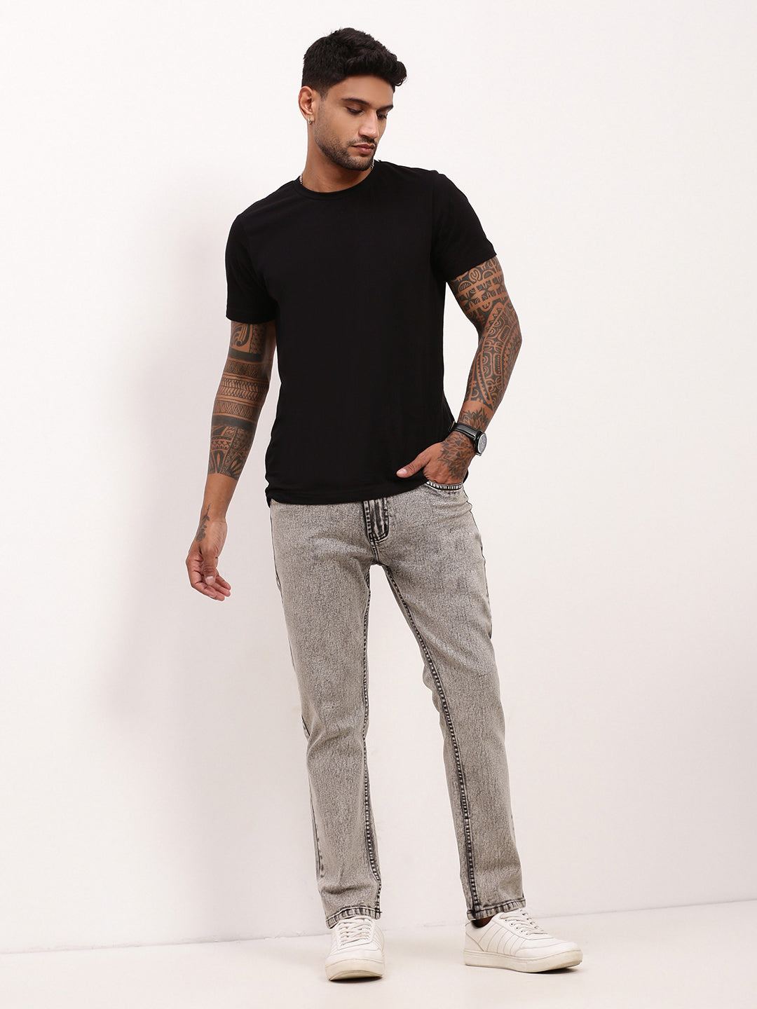 Men Grey Solid Straight Fit Jeans