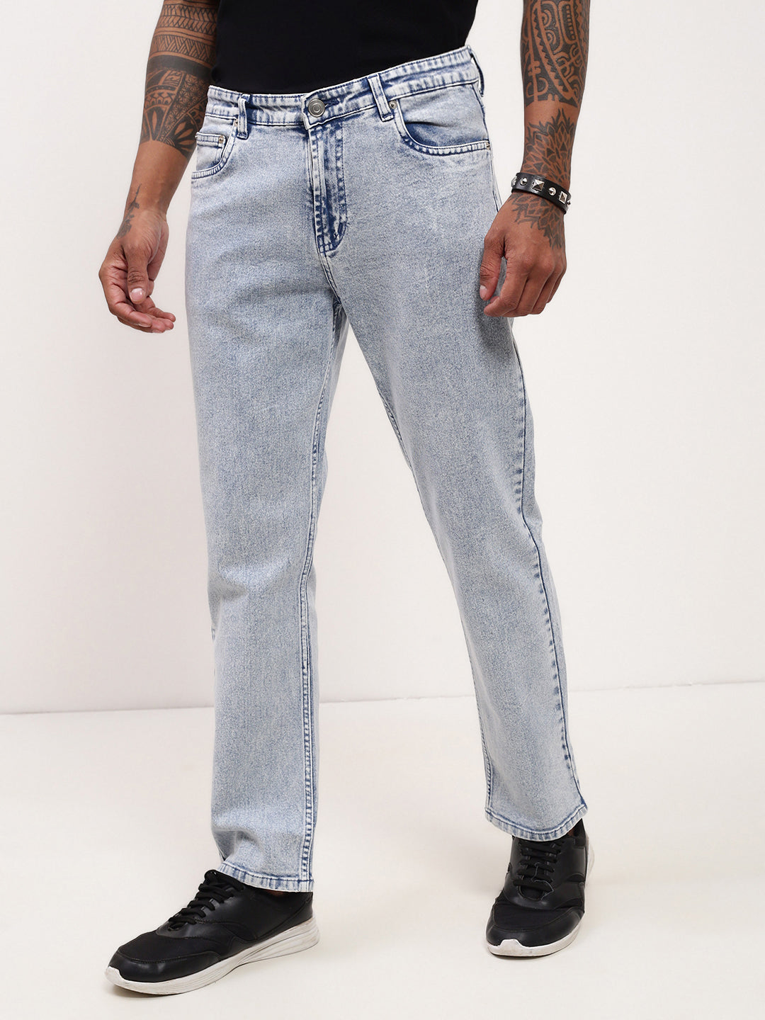 Men Blue Solid Straight Fit Jeans