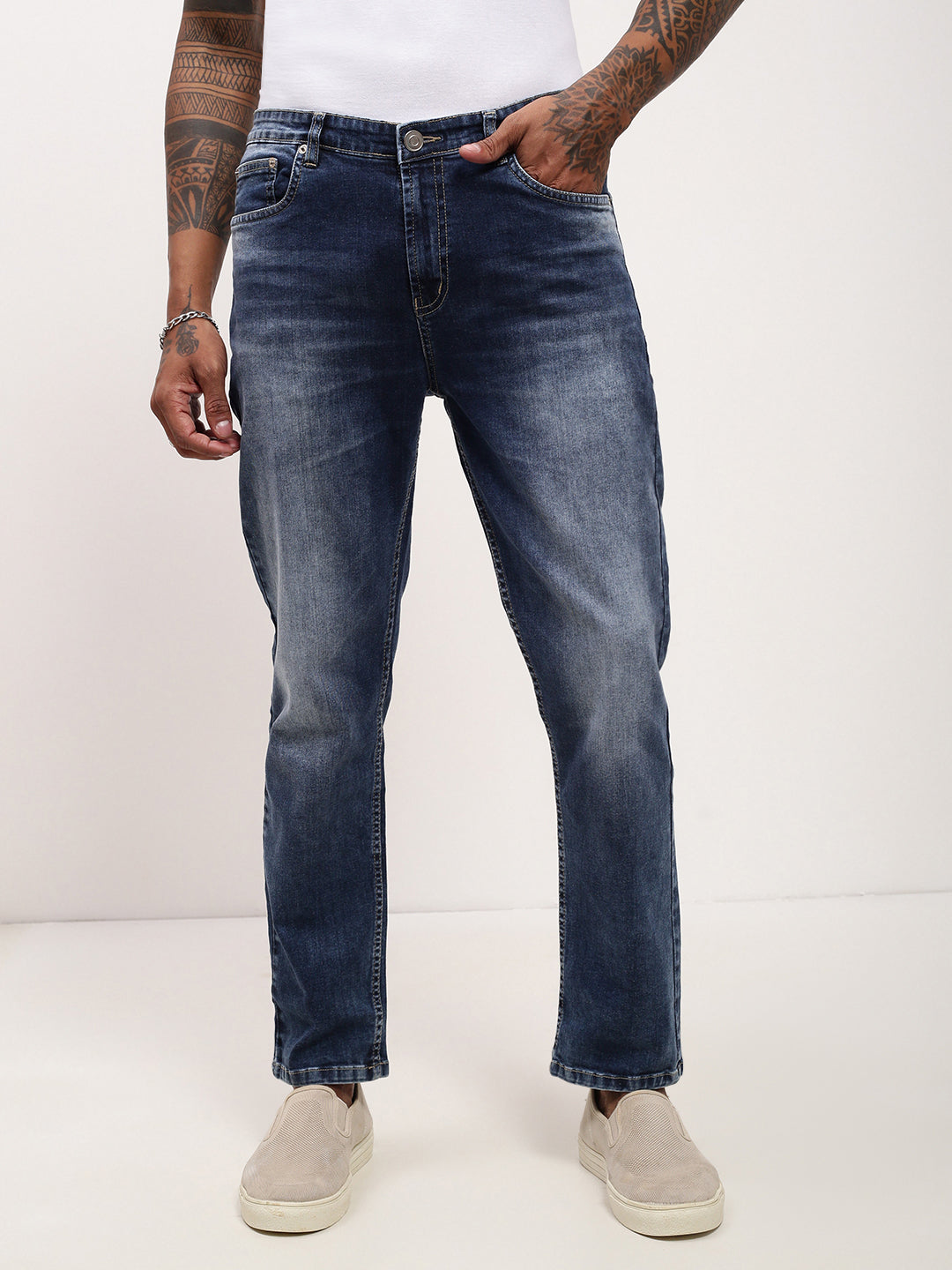 Men Blue Solid Straight Fit Jeans