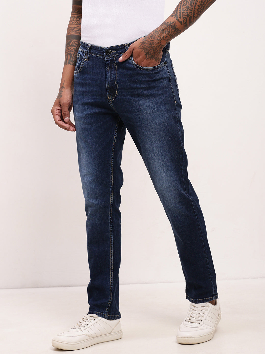 Men Navy Blue Solid Straight Fit Jeans