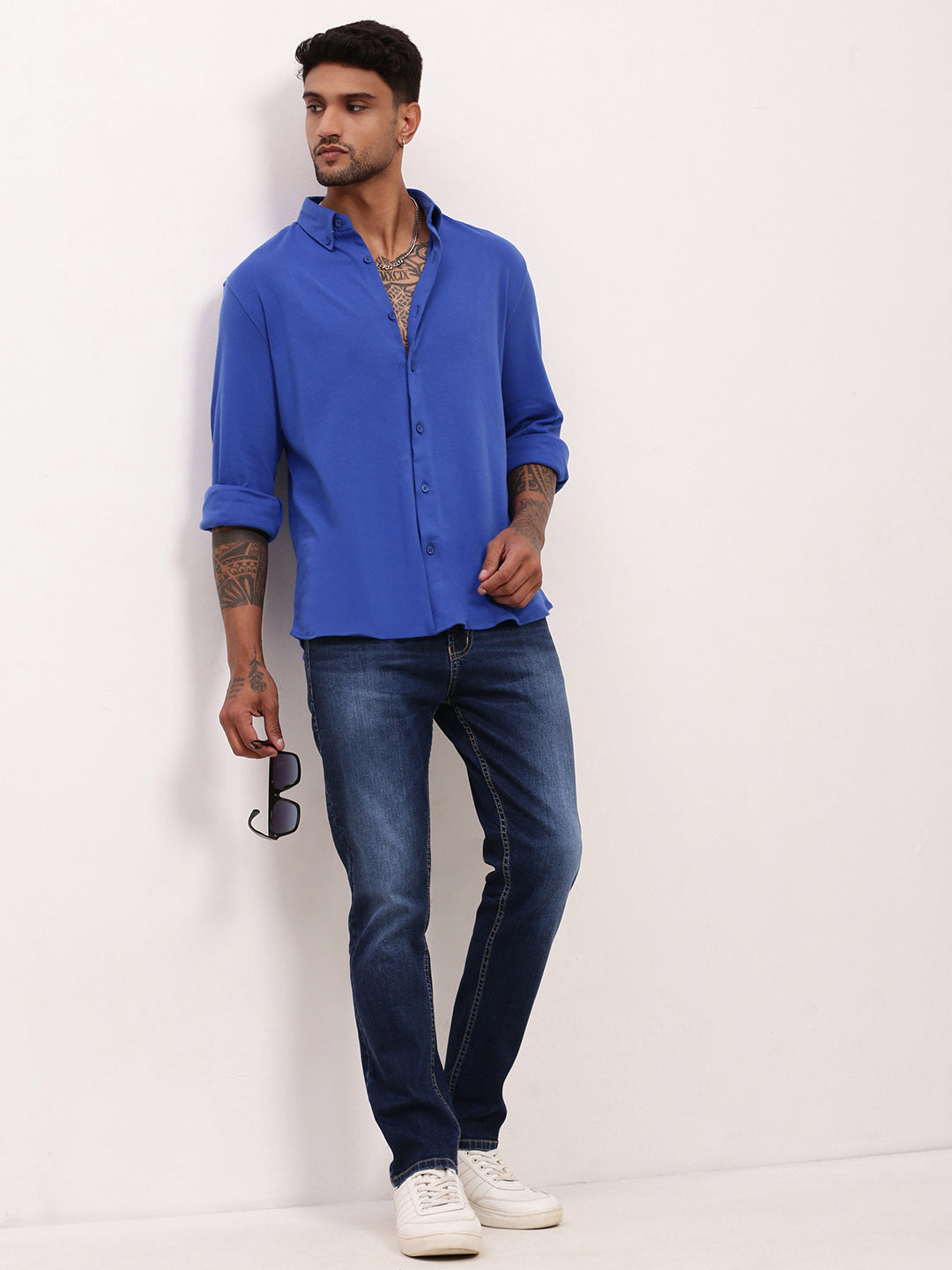 Men Navy Blue Solid Straight Fit Jeans