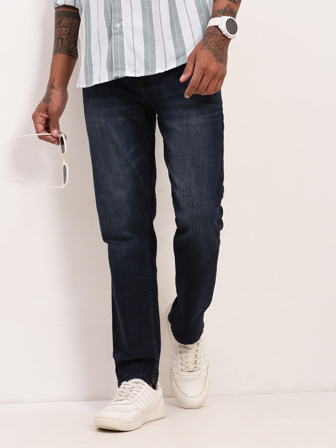 Men Navy Blue Solid Straight Fit Jeans