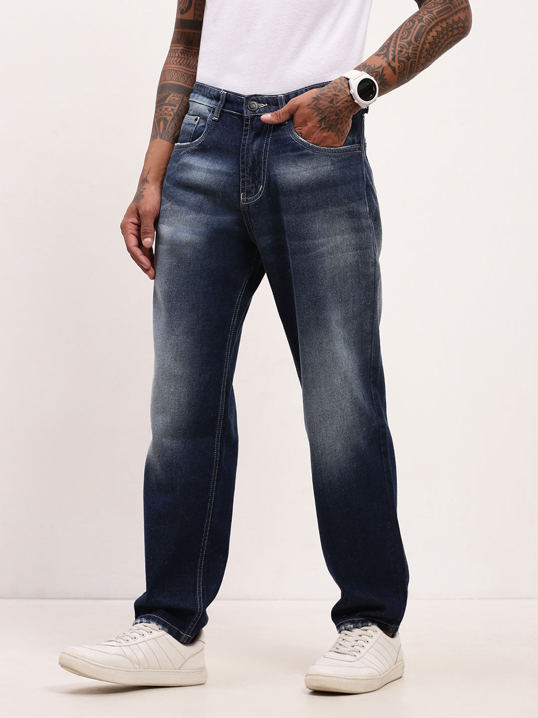 Men Blue Solid Straight Fit Jeans