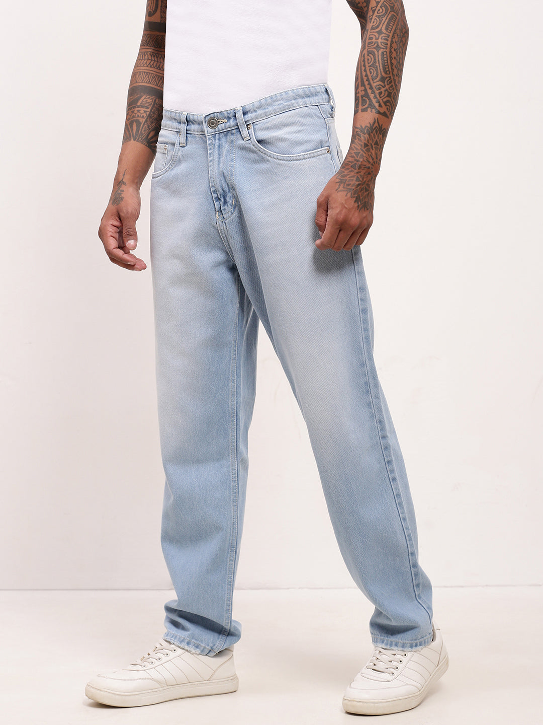 Men Blue Solid Straight Fit Jeans