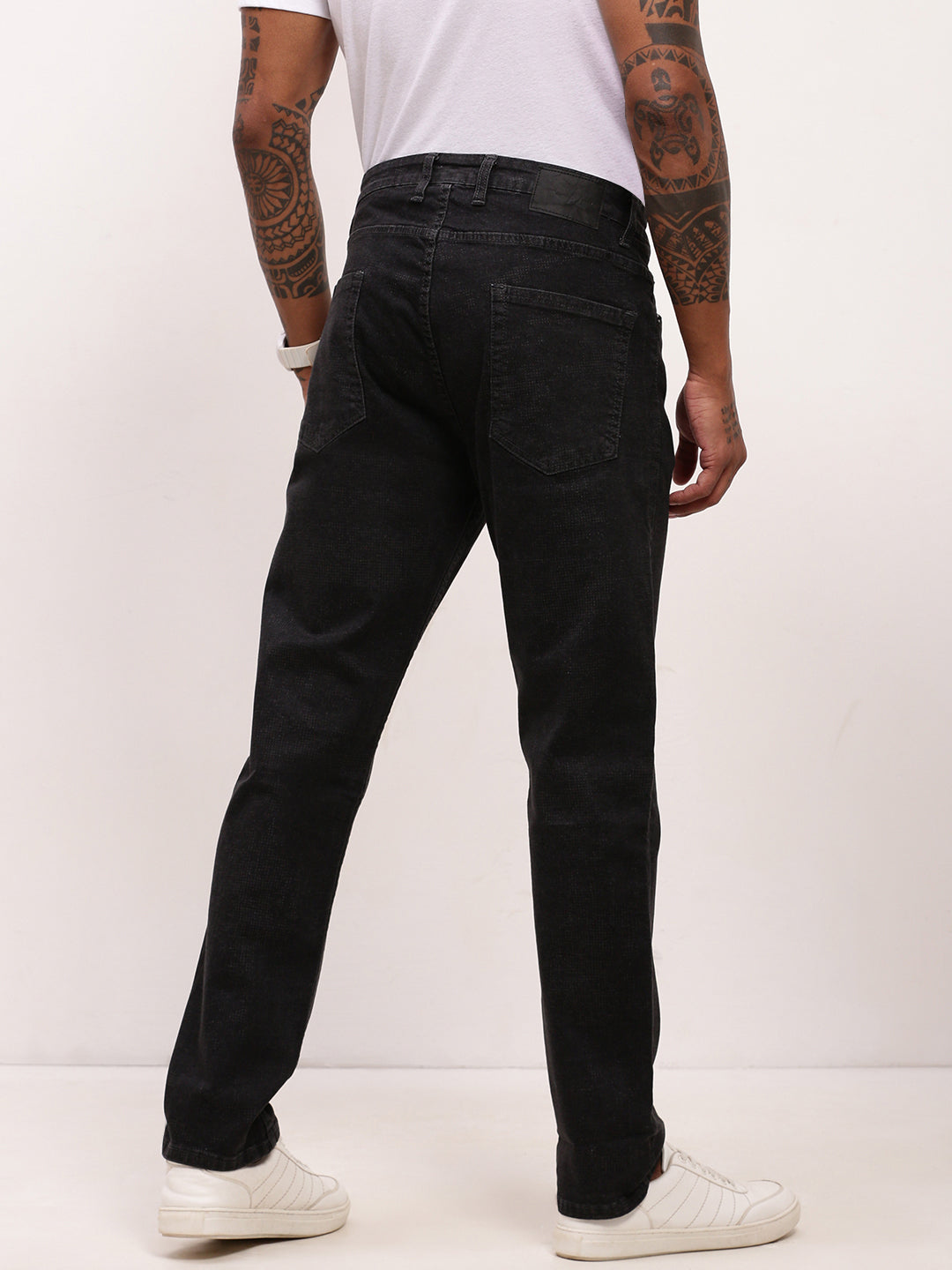 Men Charcoal Solid Straight Fit Jeans