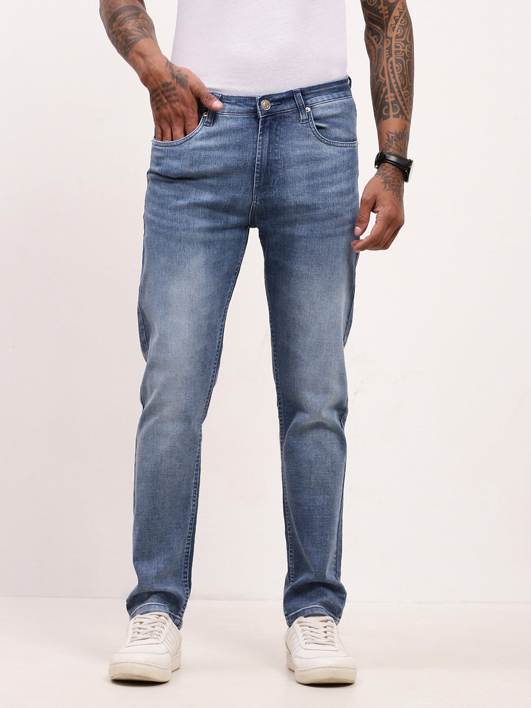 Men Blue Solid Straight Fit Jeans