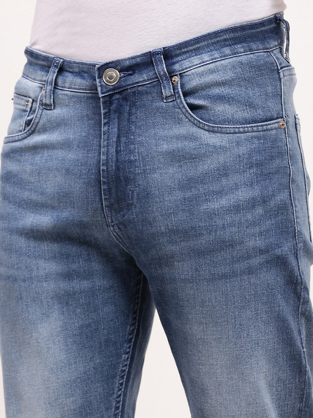 Men Blue Solid Straight Fit Jeans