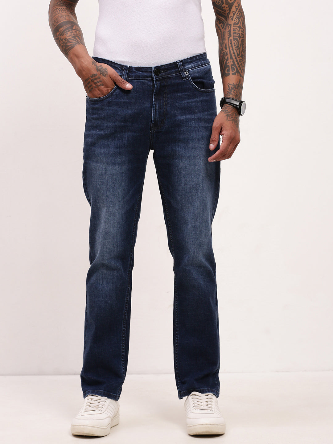 Men Blue Solid Straight Fit Jeans