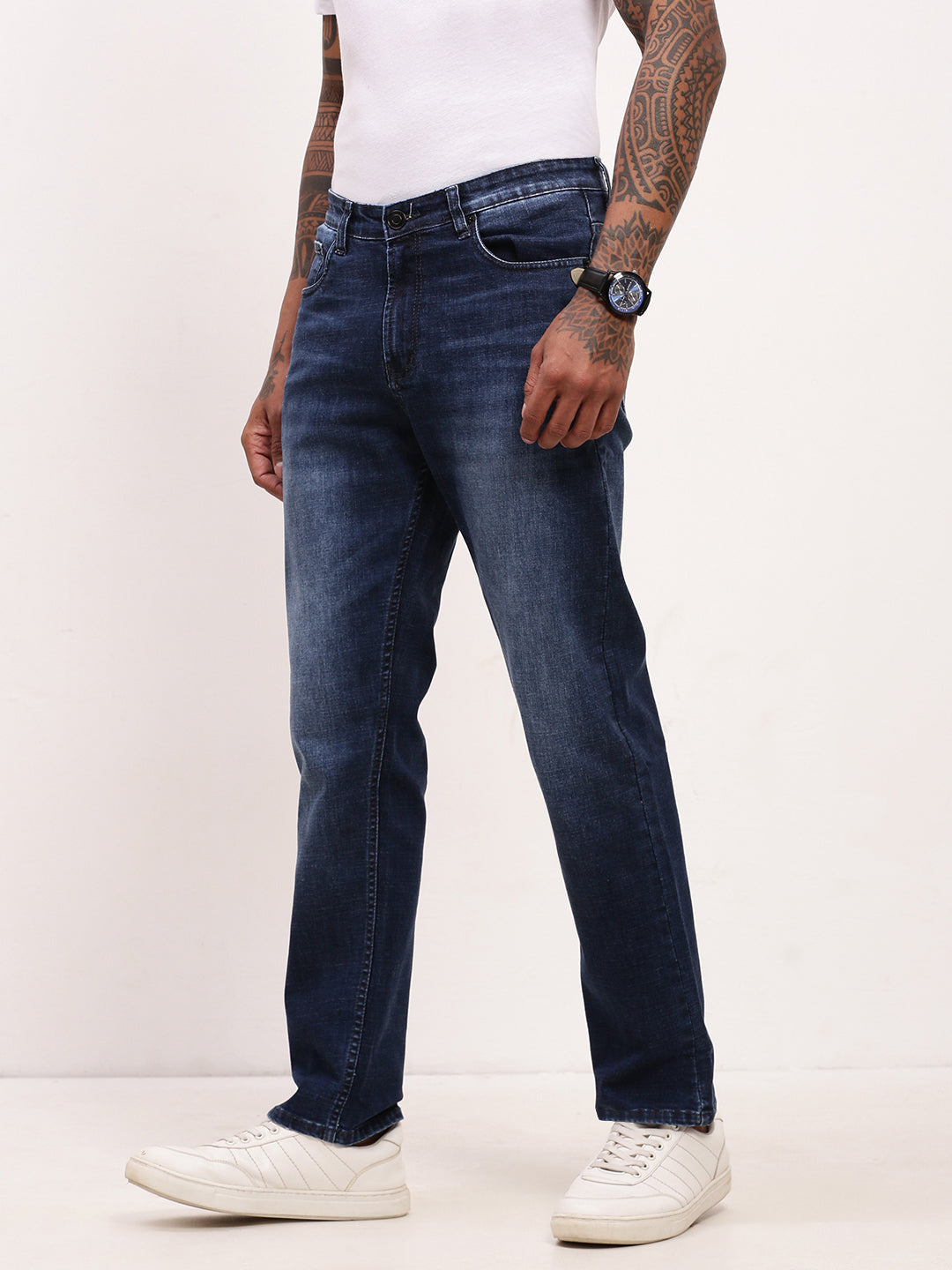 Men Blue Solid Straight Fit Jeans