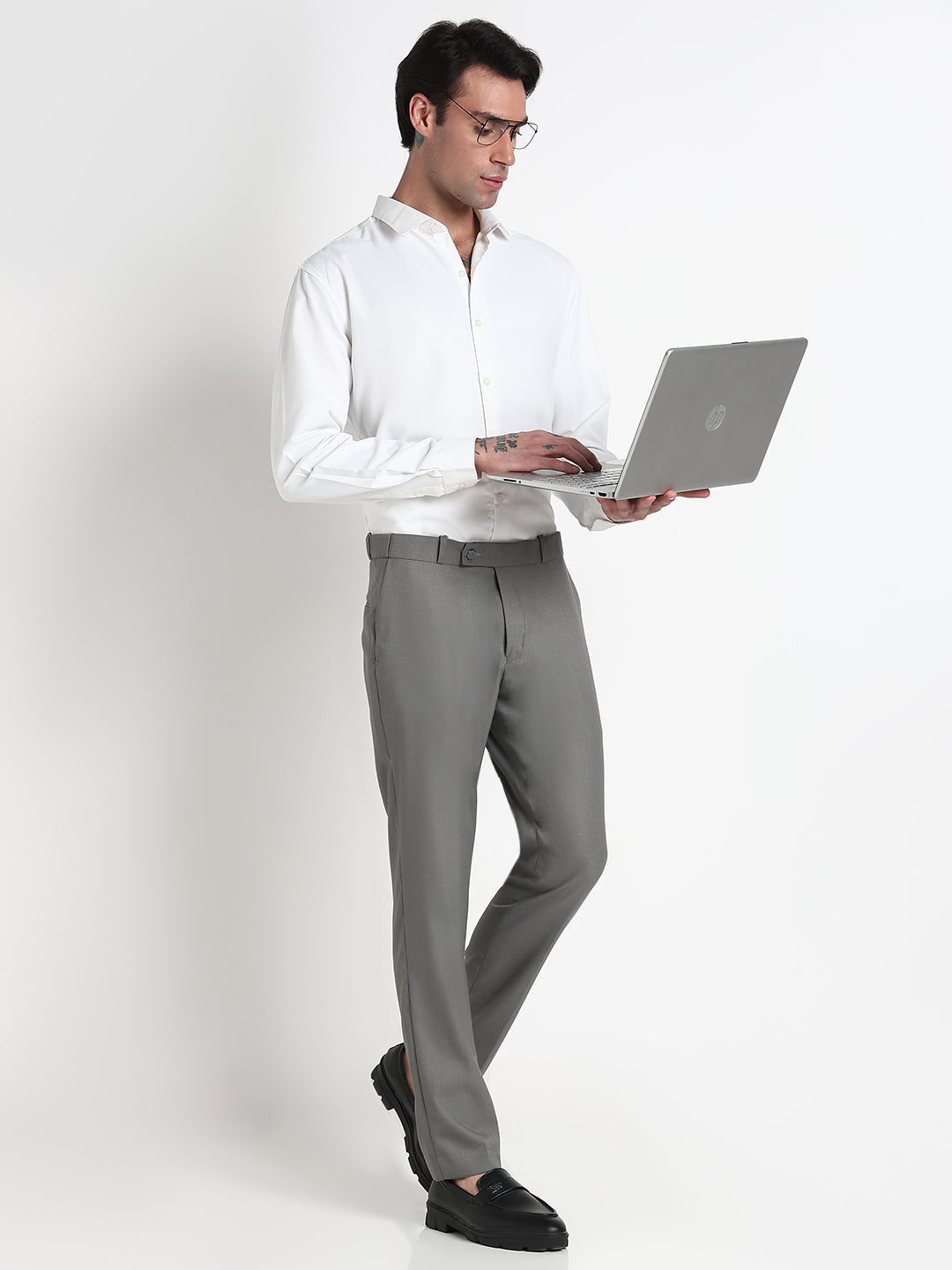 Men's Grey Solid Slim Fit Formal Trousers