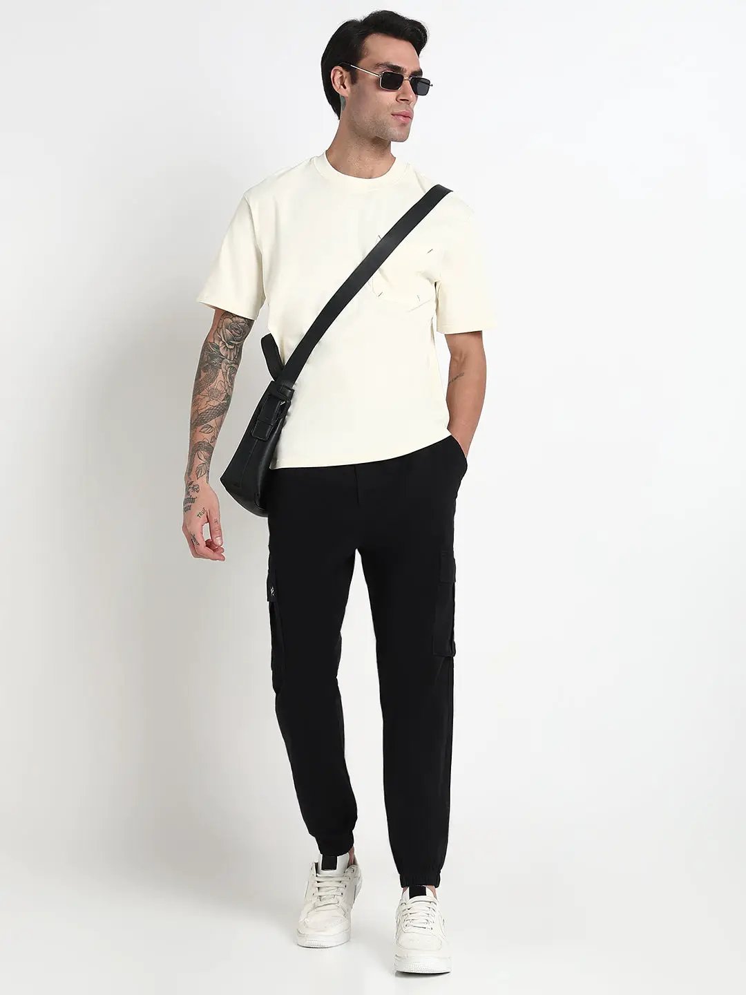 Men's Black Solid Cargo Joggers - from SHOWOFFFF