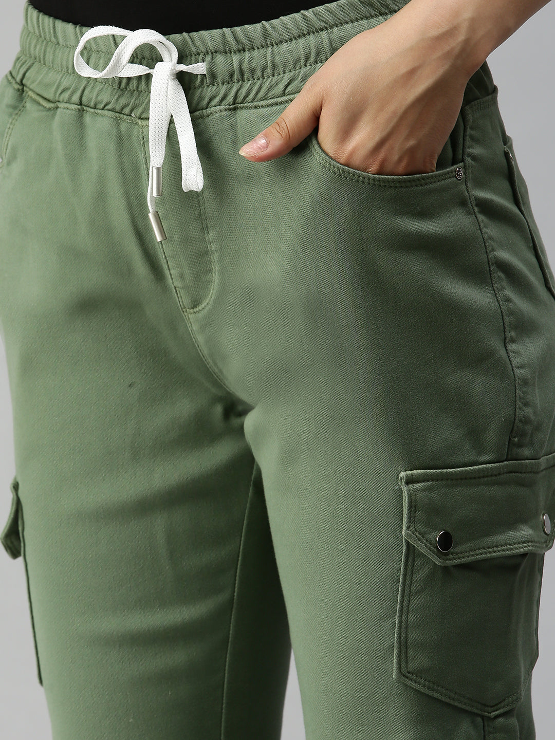 Women Solid Green Jogger Denim Jeans